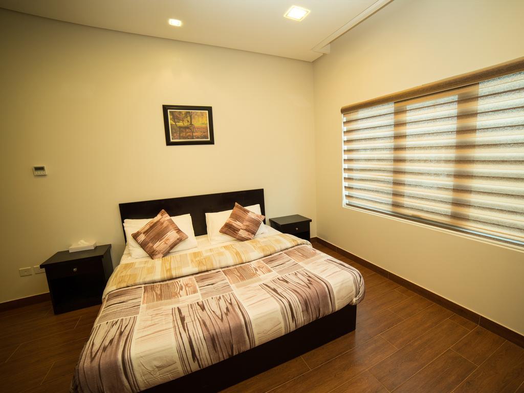 Golden Rose Luxury Suites Manama Exterior photo