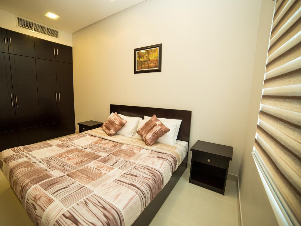 Golden Rose Luxury Suites Manama Exterior photo