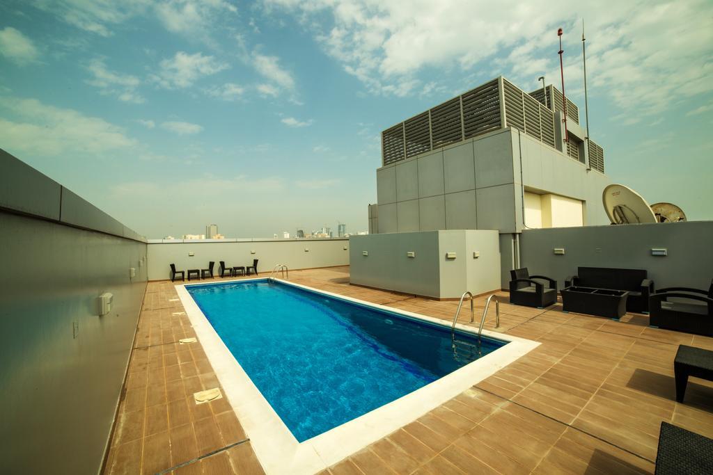 Golden Rose Luxury Suites Manama Exterior photo