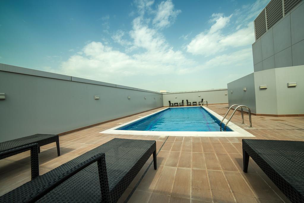 Golden Rose Luxury Suites Manama Exterior photo