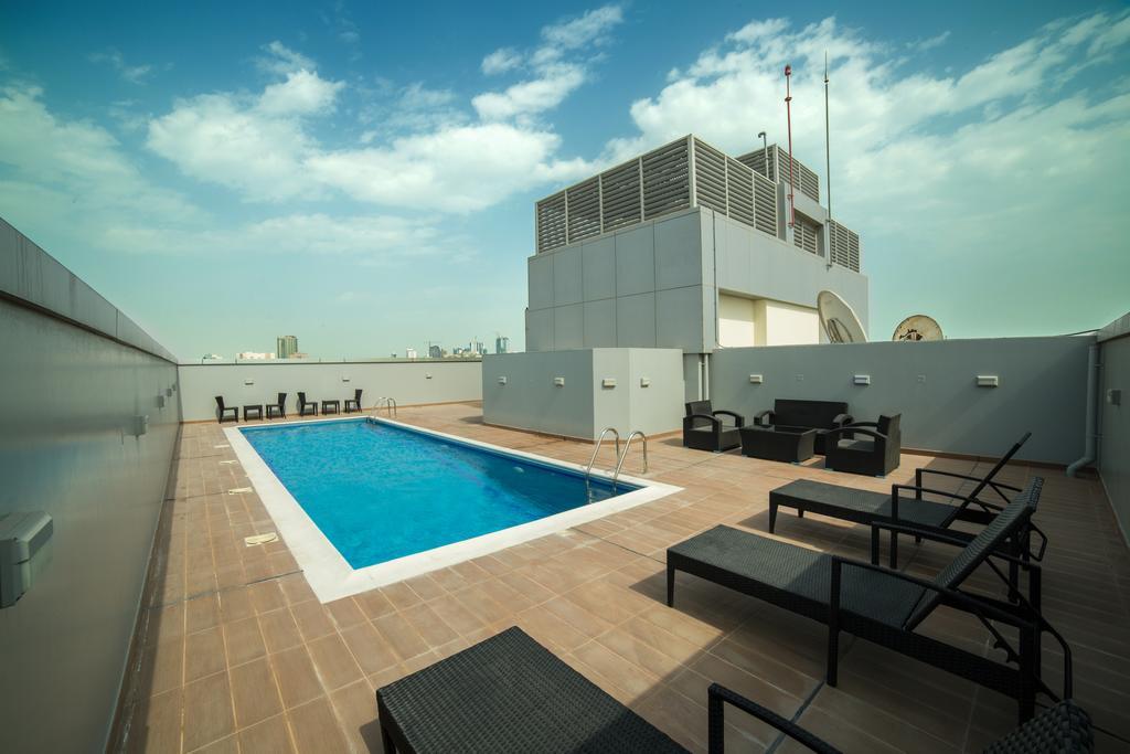 Golden Rose Luxury Suites Manama Exterior photo