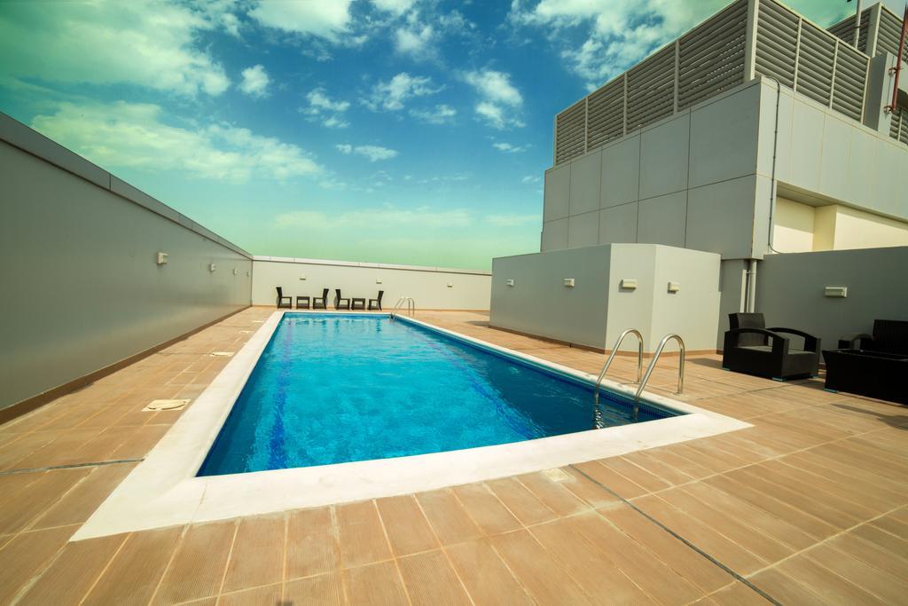 Golden Rose Luxury Suites Manama Exterior photo